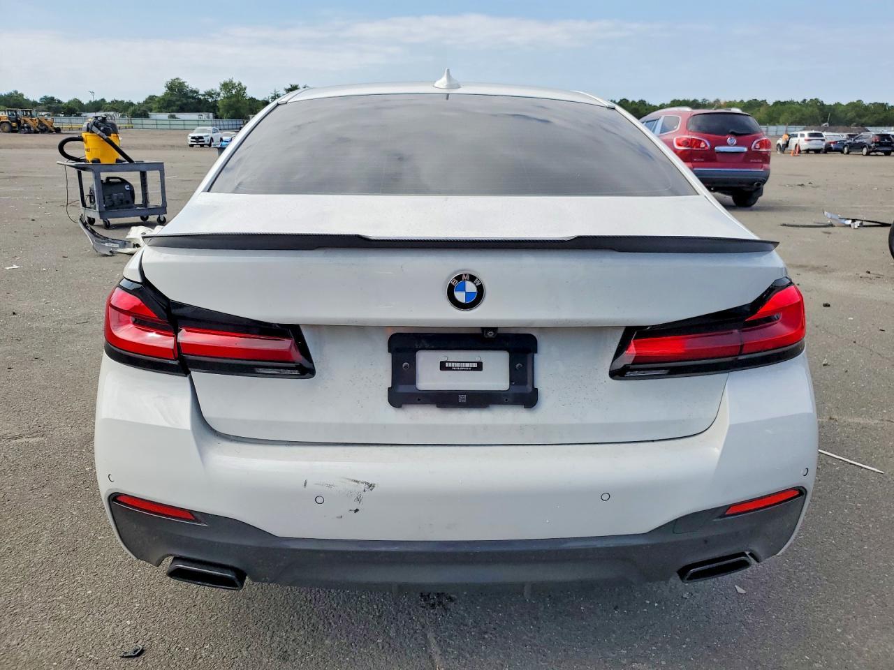 2023 BMW Seria 5 530i - zdjęcie 6