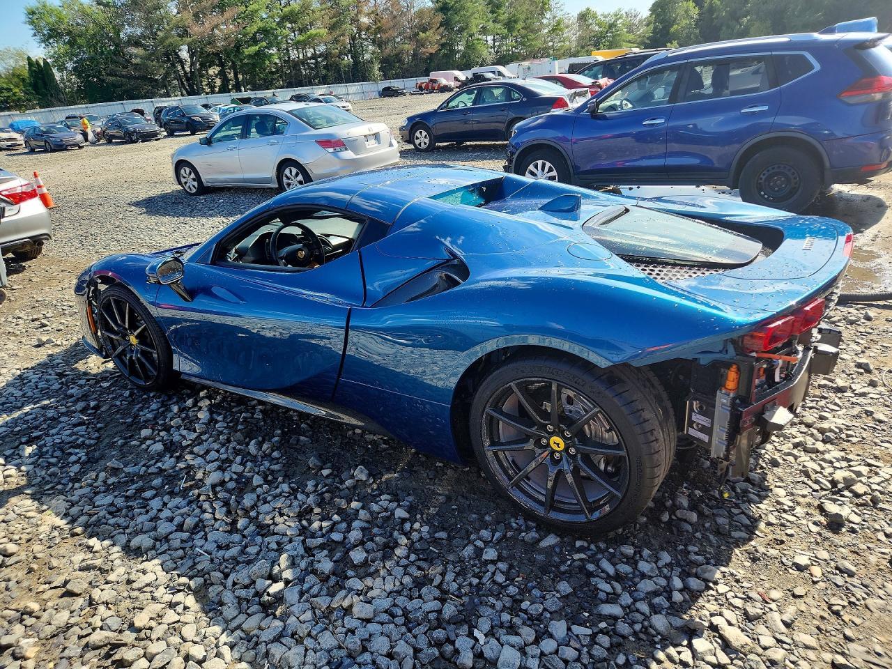 2022 Ferrari Sf 90 Spider - zdjęcie 2