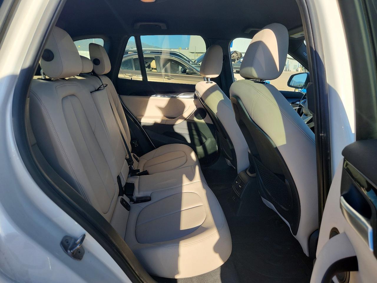 2018 BMW X1 xDrive28I - zdjęcie 10