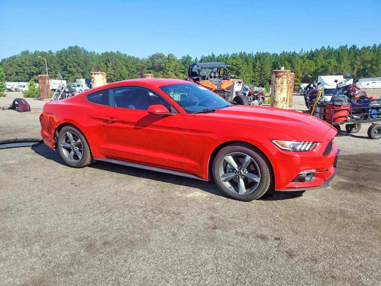 2017 Ford Mustang - zdjęcie 4