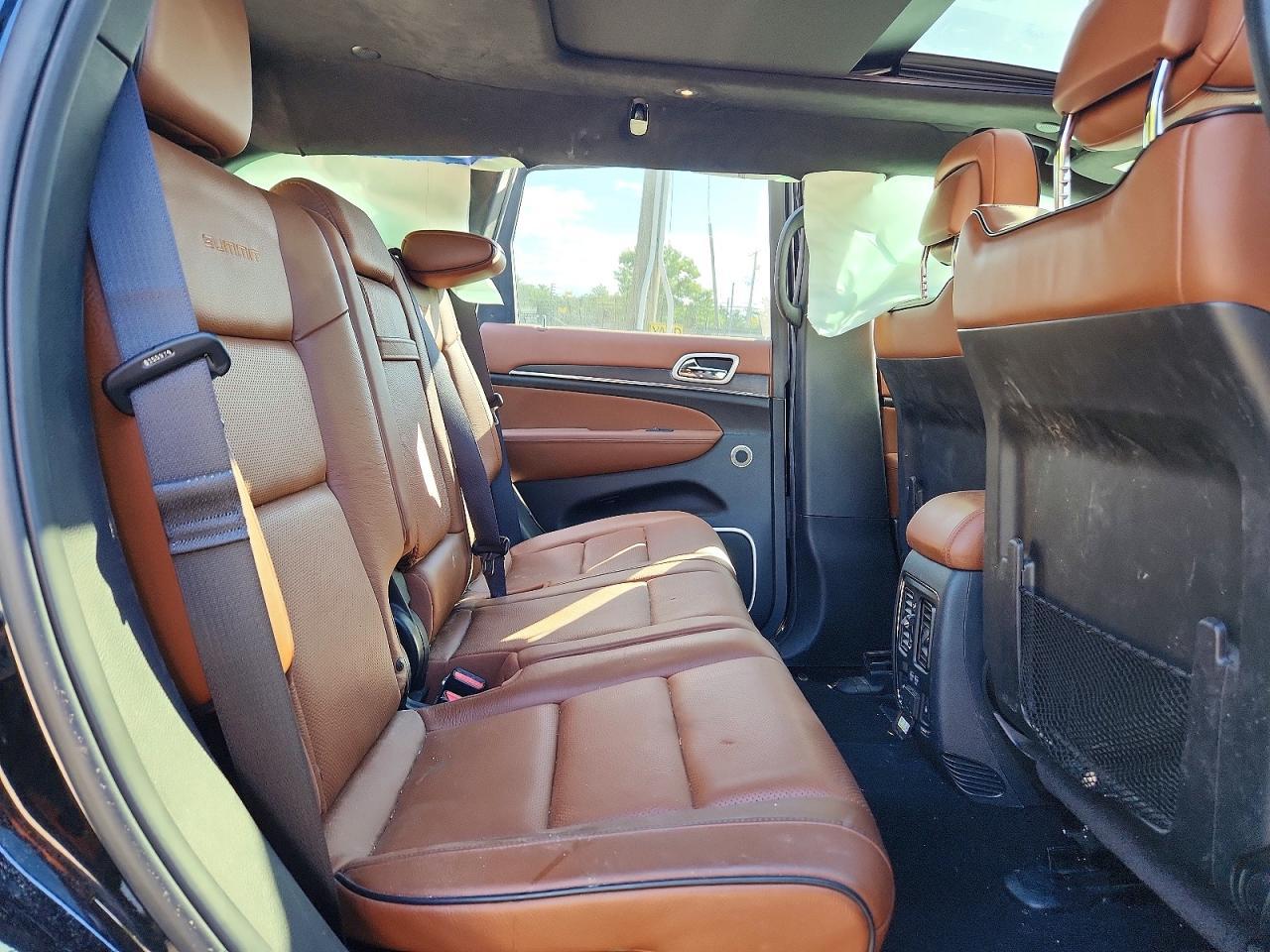 2019 Jeep Grand Cherokee Summit - zdjęcie 11
