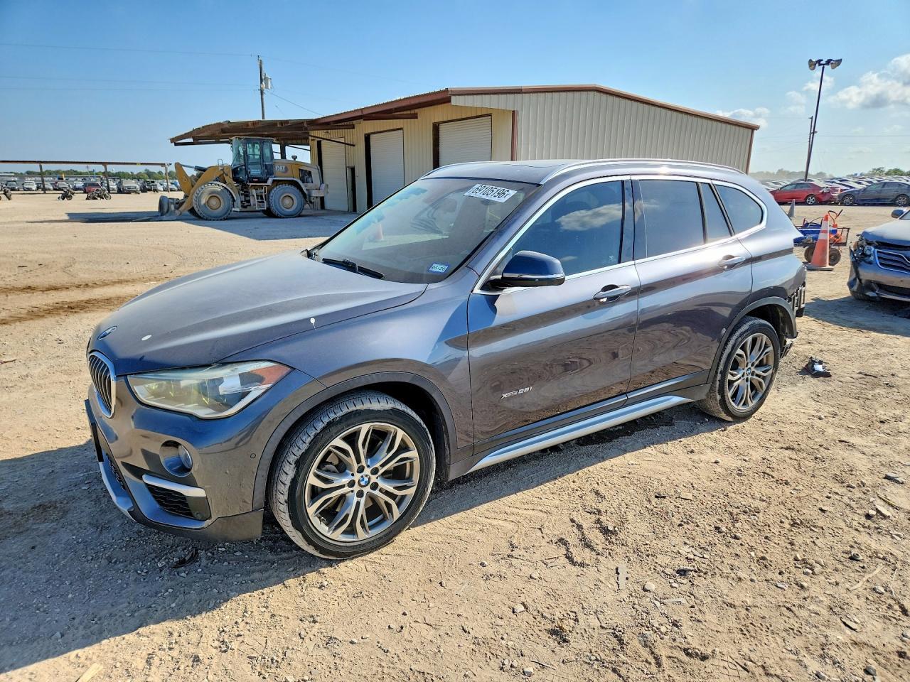 2017 BMW X1 xDrive28I - zdjęcie główne