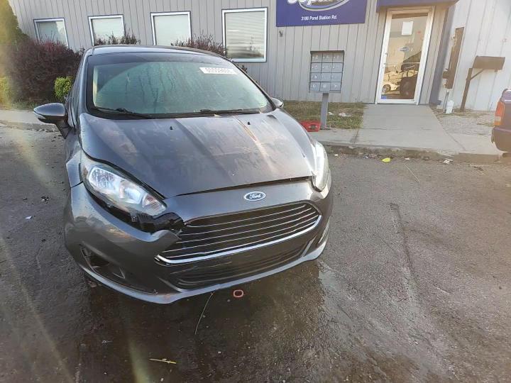 2015 Ford Fiesta Se - zdjęcie 13