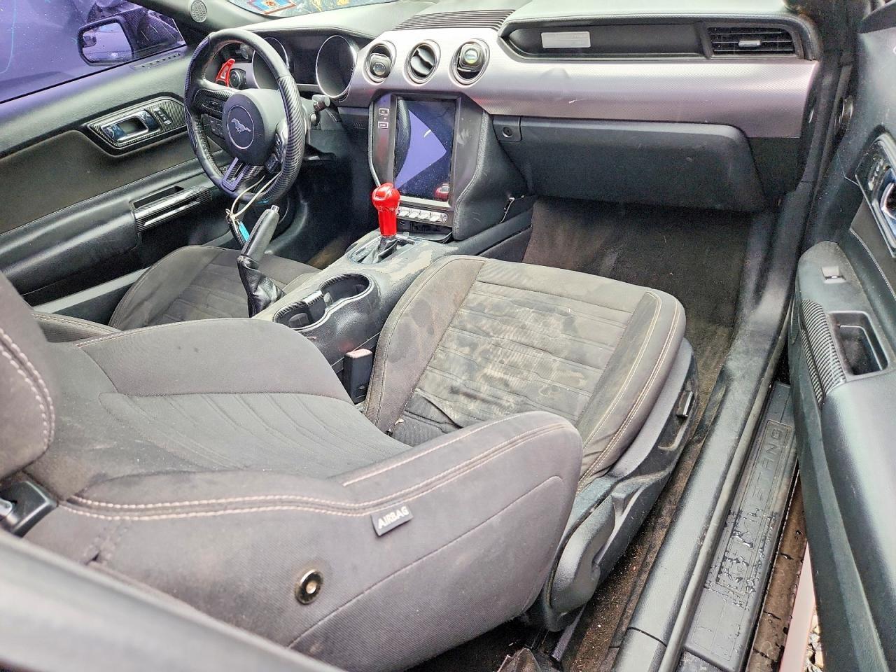 2015 Ford Mustang - zdjęcie 8