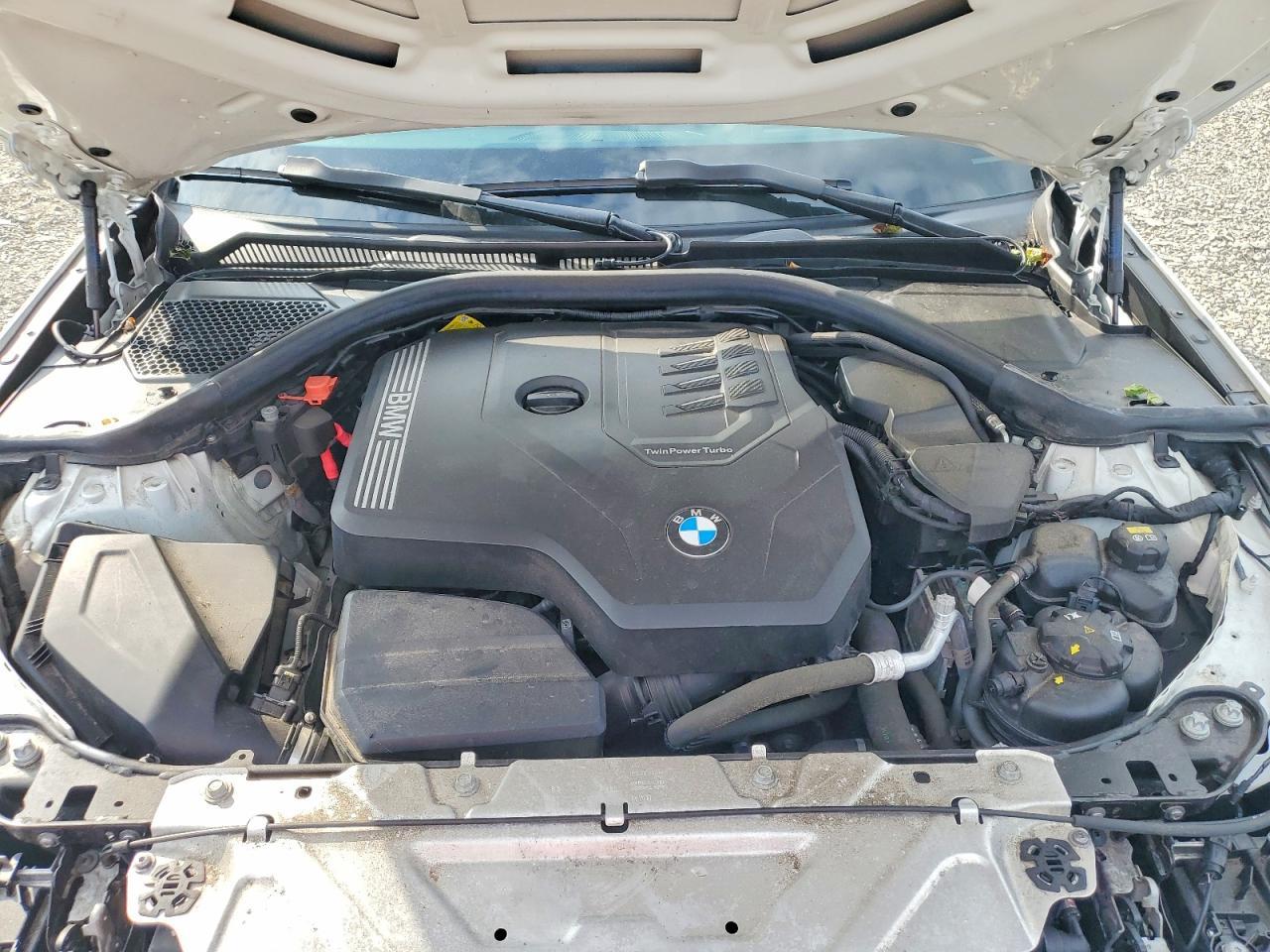 2021 BMW Seria 3 330i - zdjęcie 11