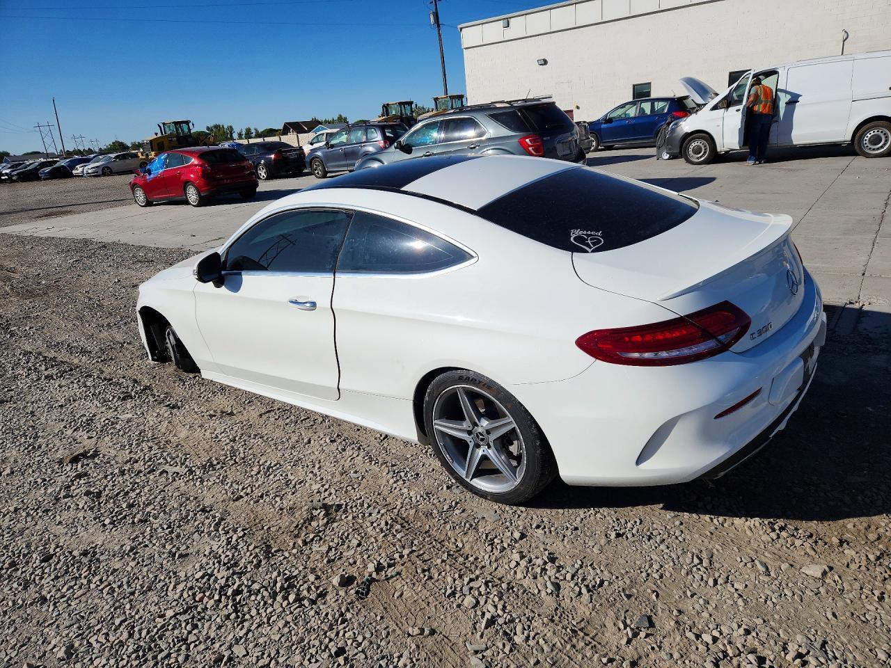 2017 Mercedes-Benz C 300 4Matic - zdjęcie 2
