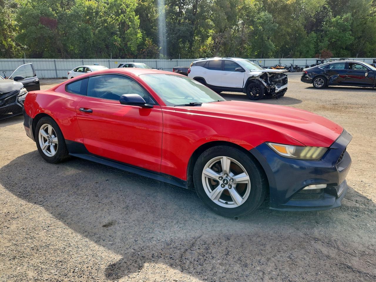 2015 Ford Mustang - zdjęcie 4