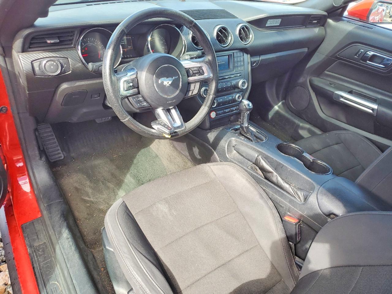 2016 Ford Mustang - zdjęcie 8