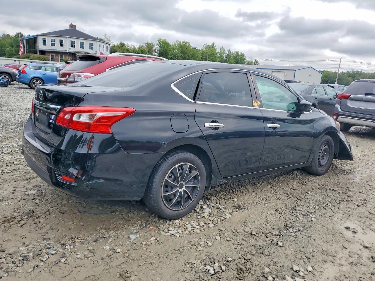 2018 Nissan Sentra S - zdjęcie 3