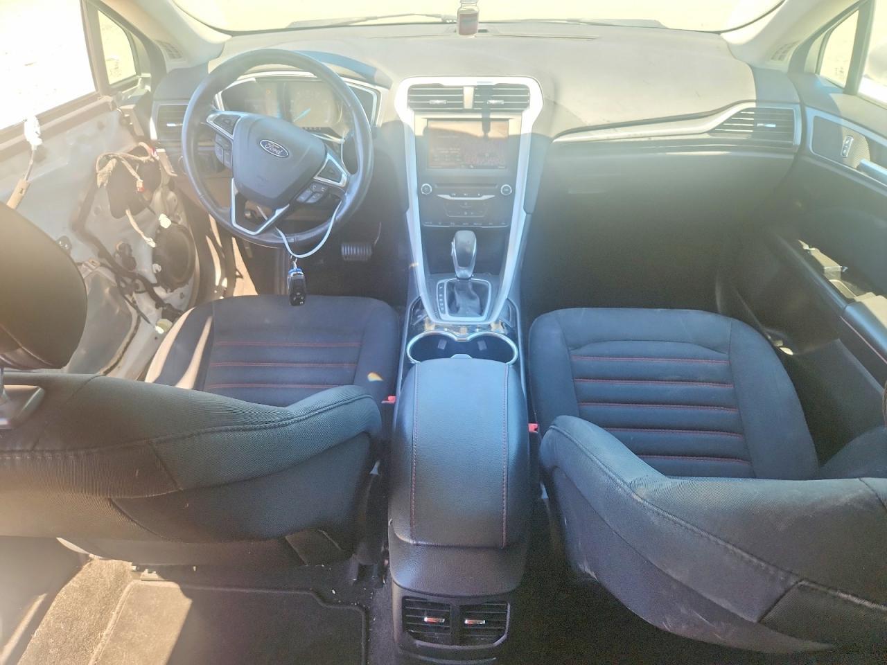 2015 Ford Fusion Se - zdjęcie 8