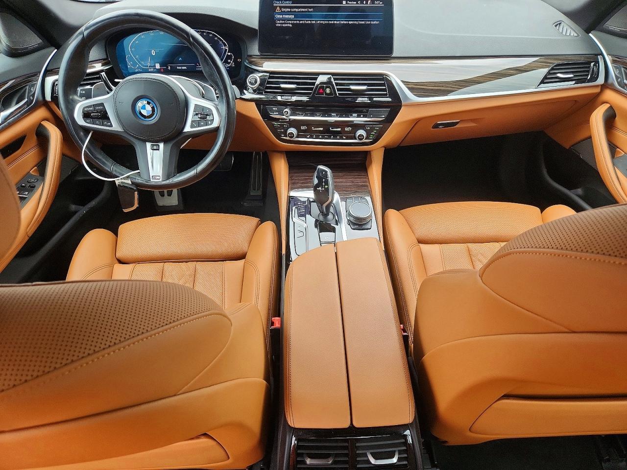 2022 BMW 530E - zdjęcie 8