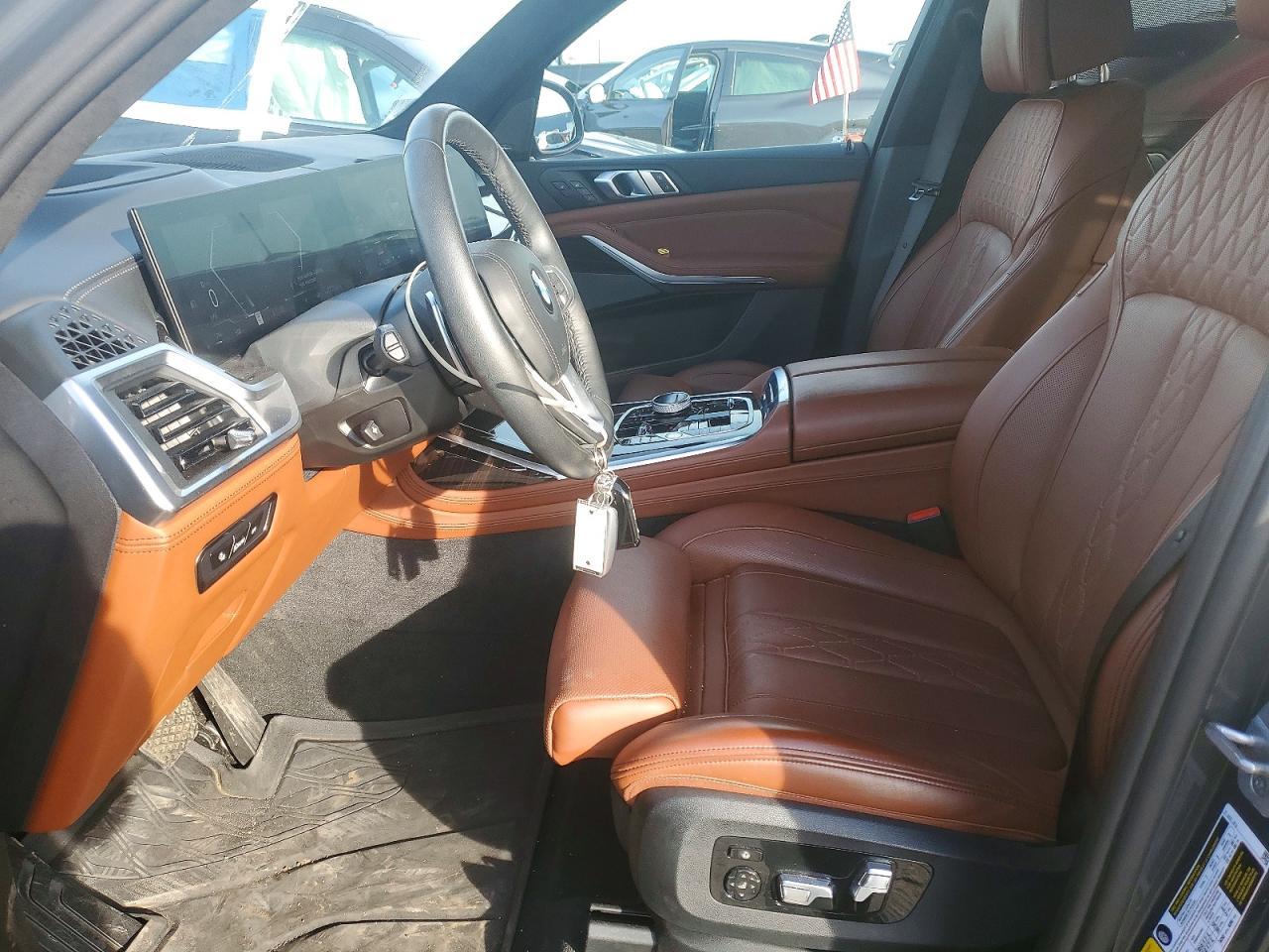 2024 BMW X7 xDrive40I - zdjęcie 7