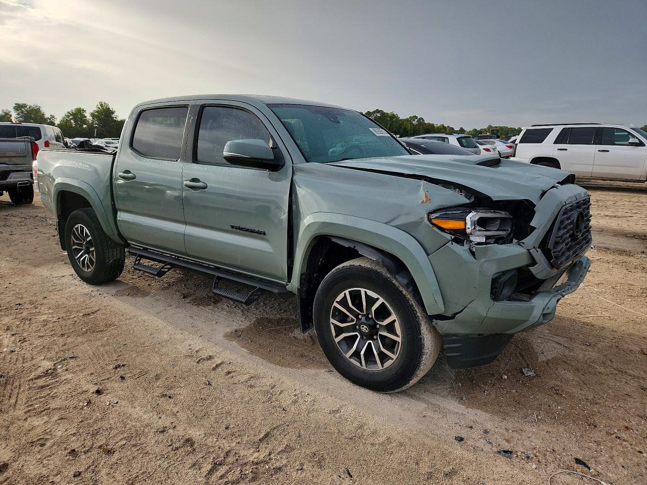 2022 Toyota Tacoma Double Cab - zdjęcie 4