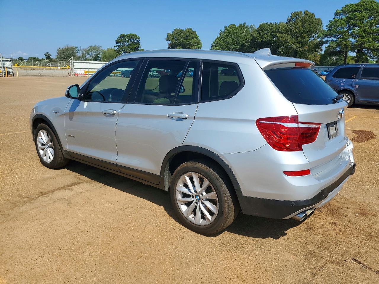 BMW X3 - zdjęcie 2