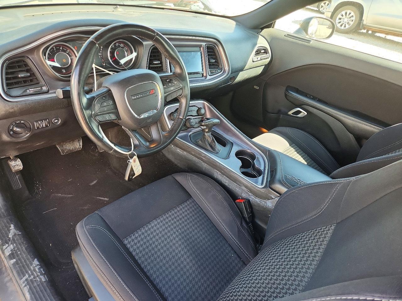 2015 Dodge Challenger Sxt - zdjęcie 8