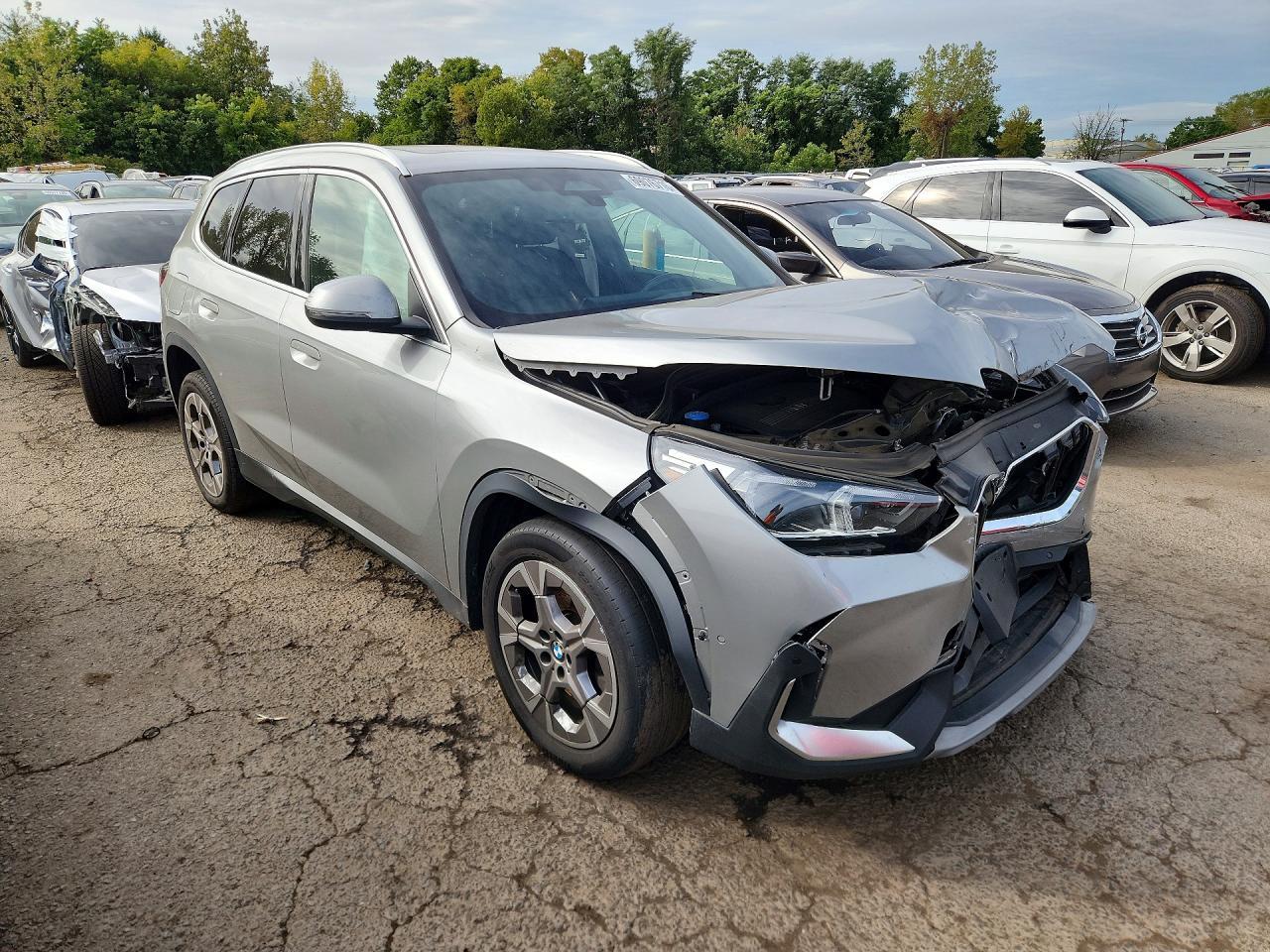 2023 BMW X1 xDrive28I - zdjęcie 4
