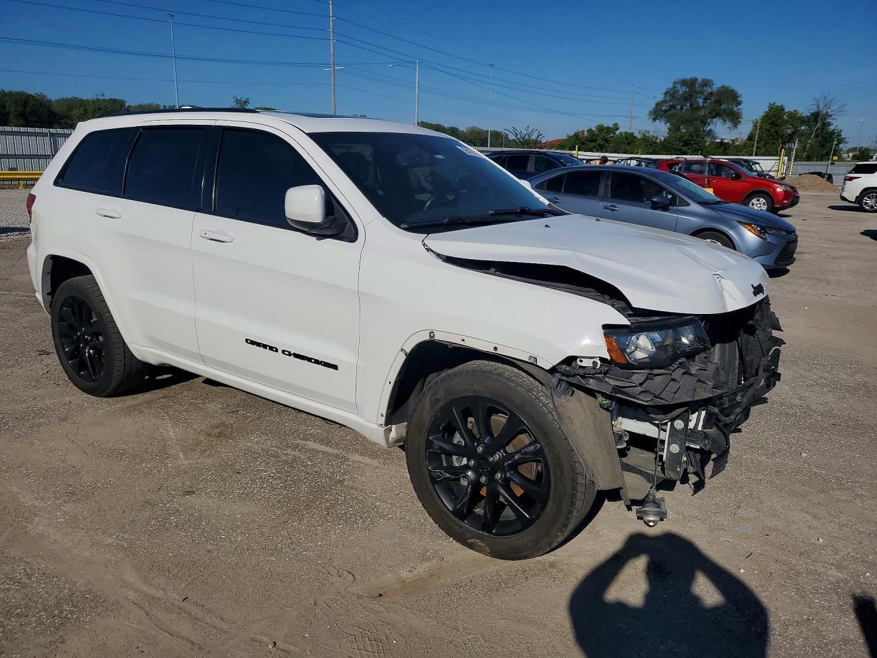 2019 Jeep Grand Cherokee Laredo - zdjęcie 4