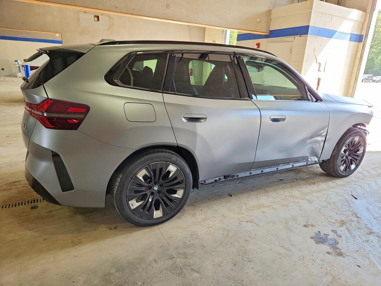 2025 BMW X3 30 xDrive - zdjęcie 3