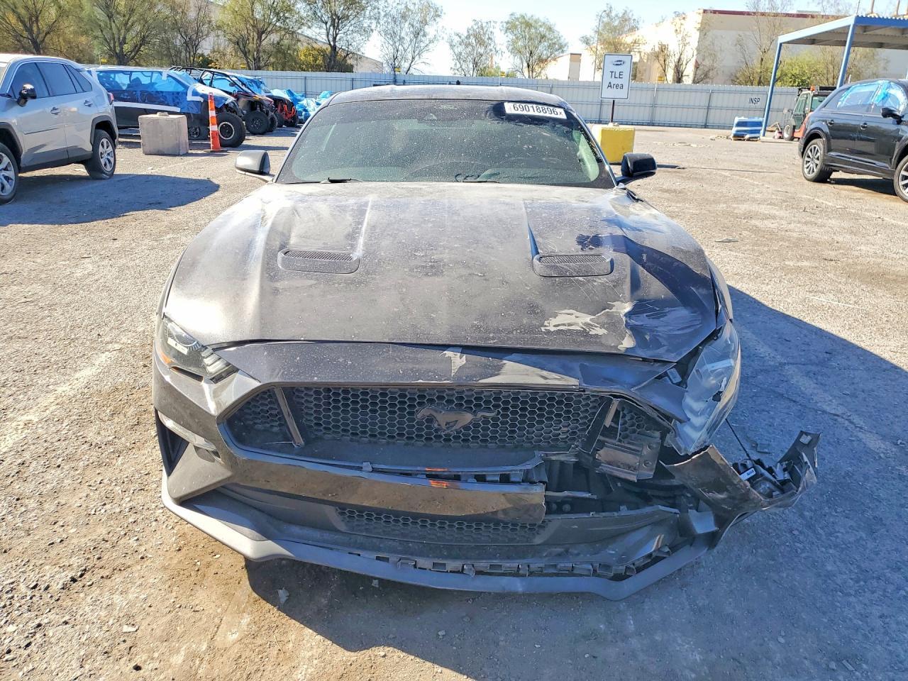2022 Ford Mustang Gt - zdjęcie 5