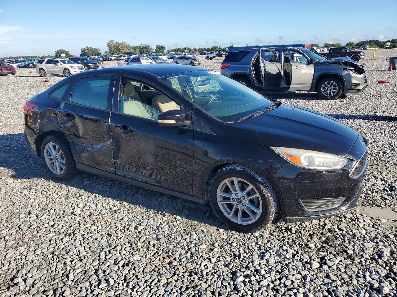 2017 Ford Focus Se - zdjęcie 4