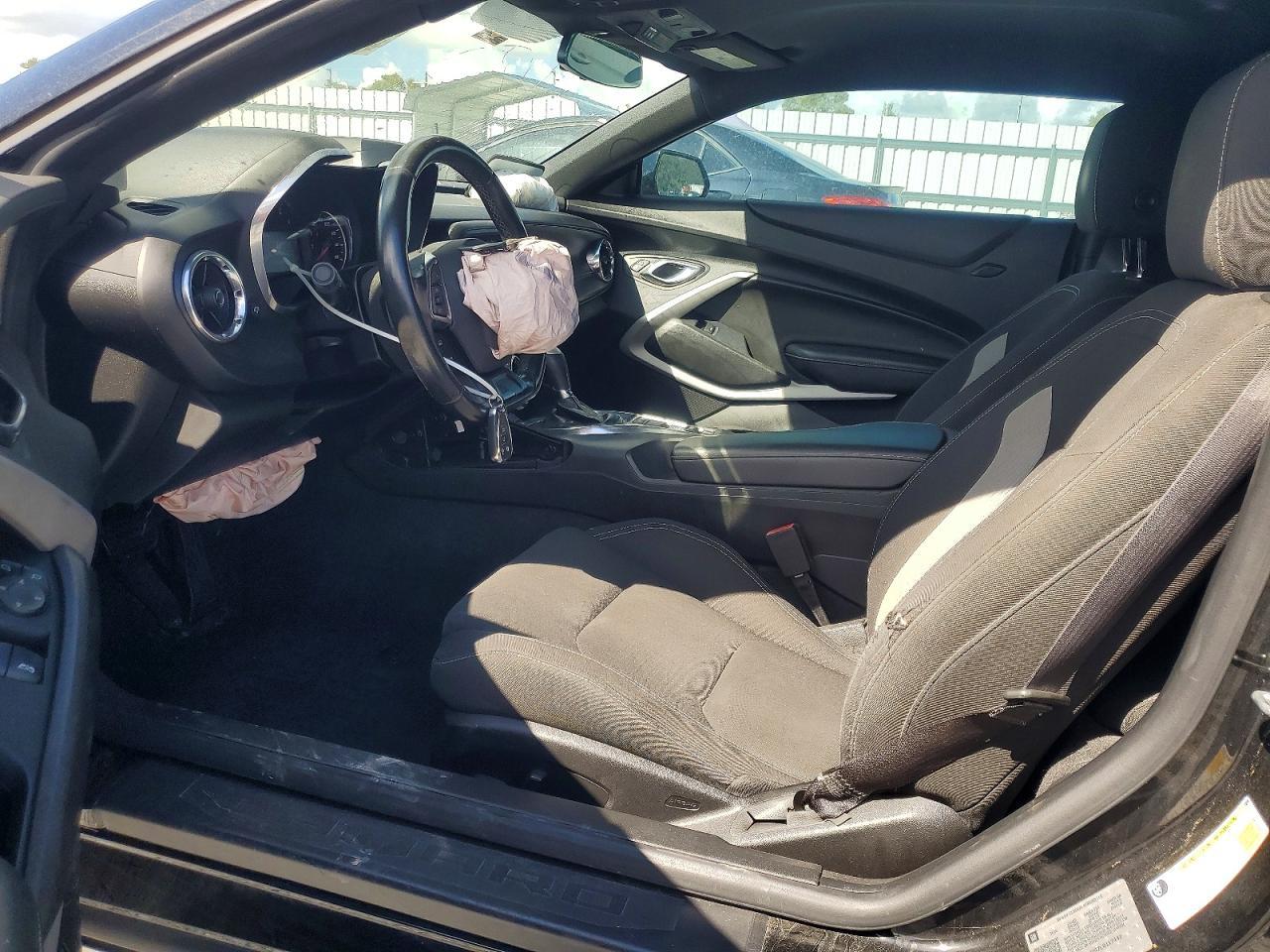 2020 Chevrolet Camaro Ls - zdjęcie 7