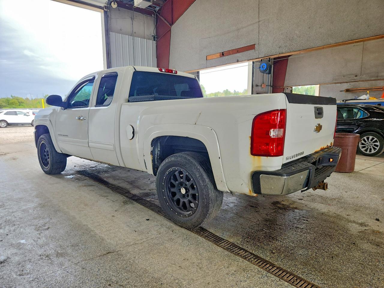 2013 Chevrolet Silverado K1500 Lt - zdjęcie 2