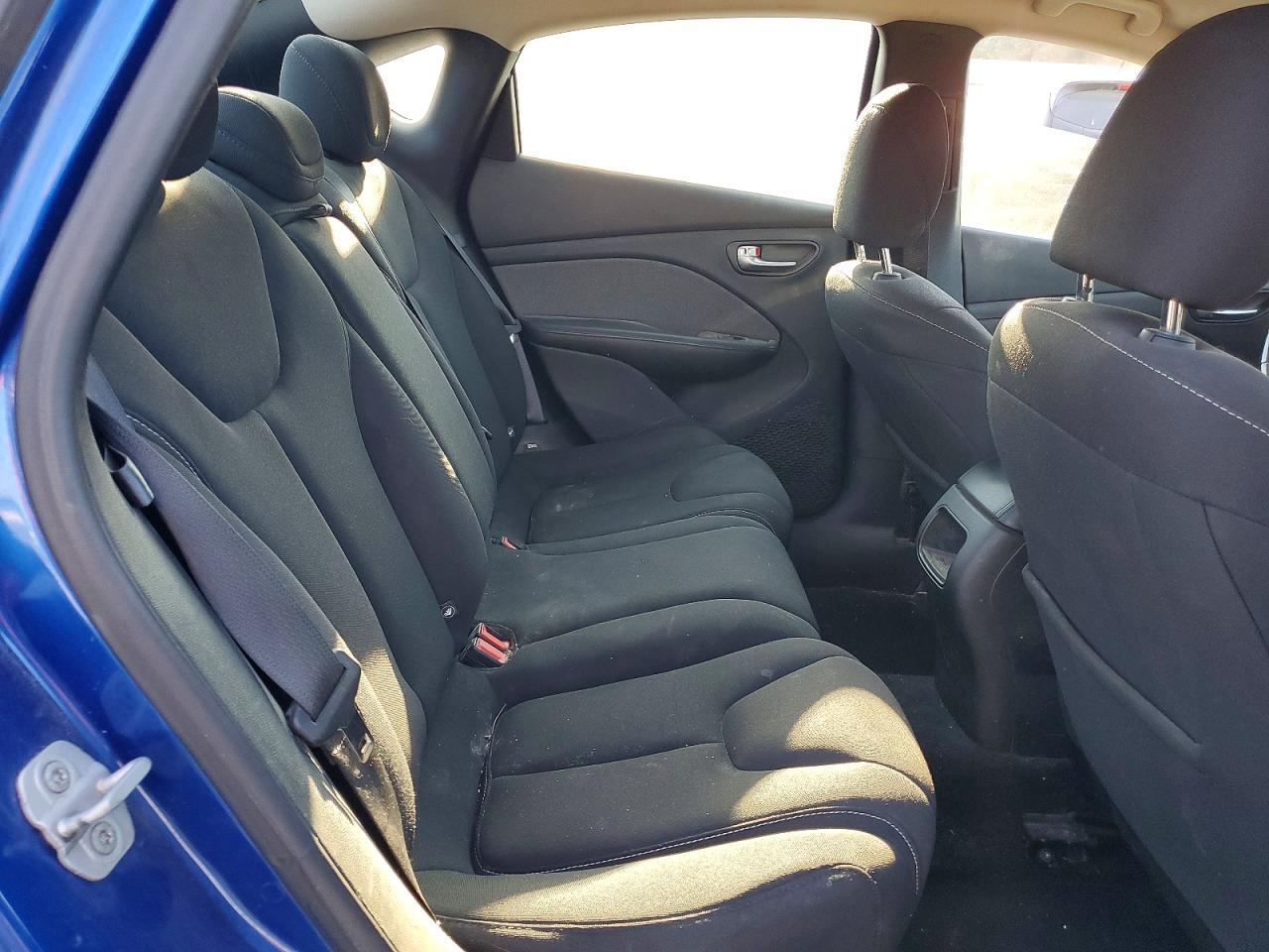 2013 Dodge Dart Sxt - zdjęcie 10