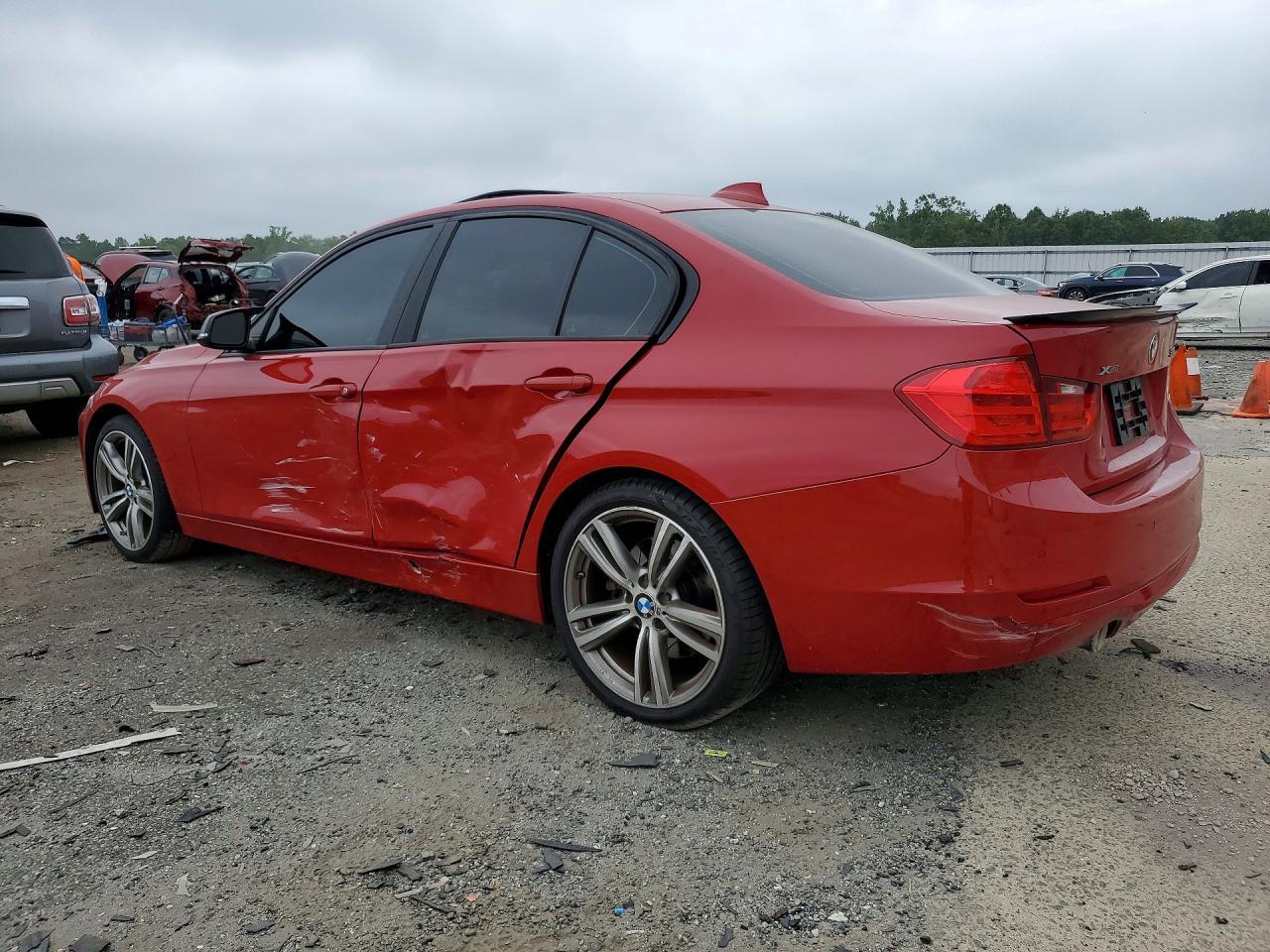 2013 BMW Seria 3 335i - zdjęcie 2