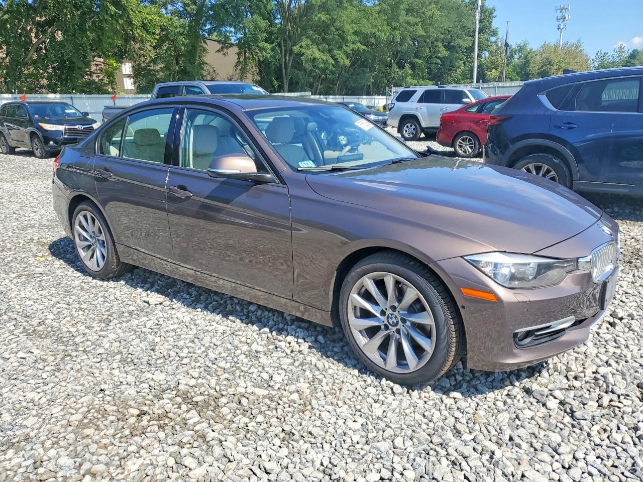 2013 BMW 328 Xi - zdjęcie 4