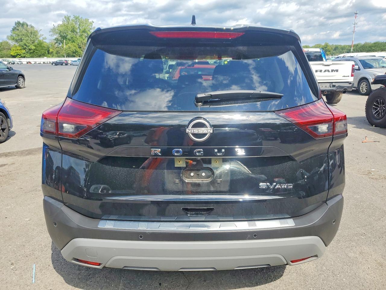 2023 Nissan Rogue Sv - zdjęcie 6