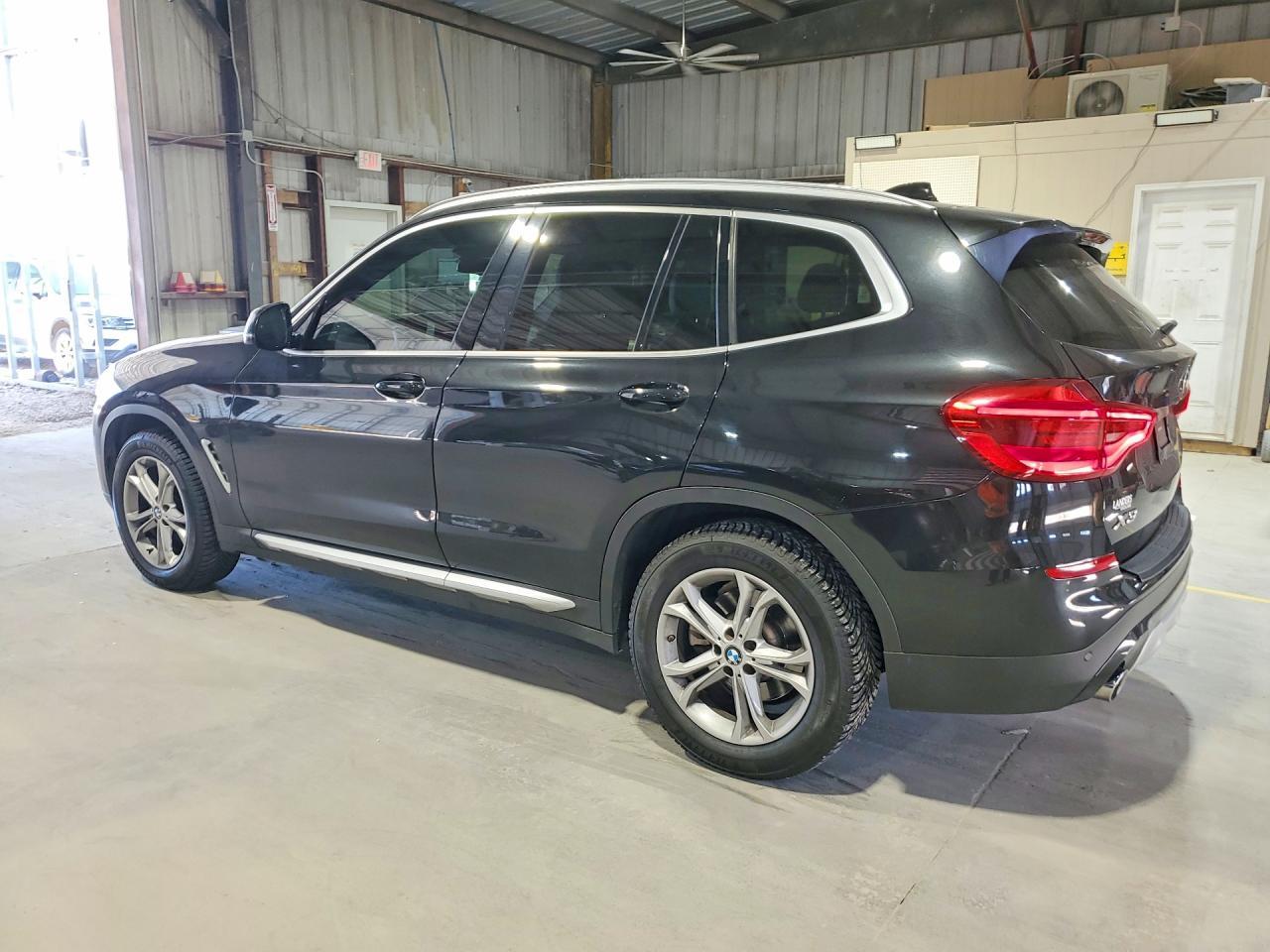 2021 BMW X3 Sdrive30I - zdjęcie 2