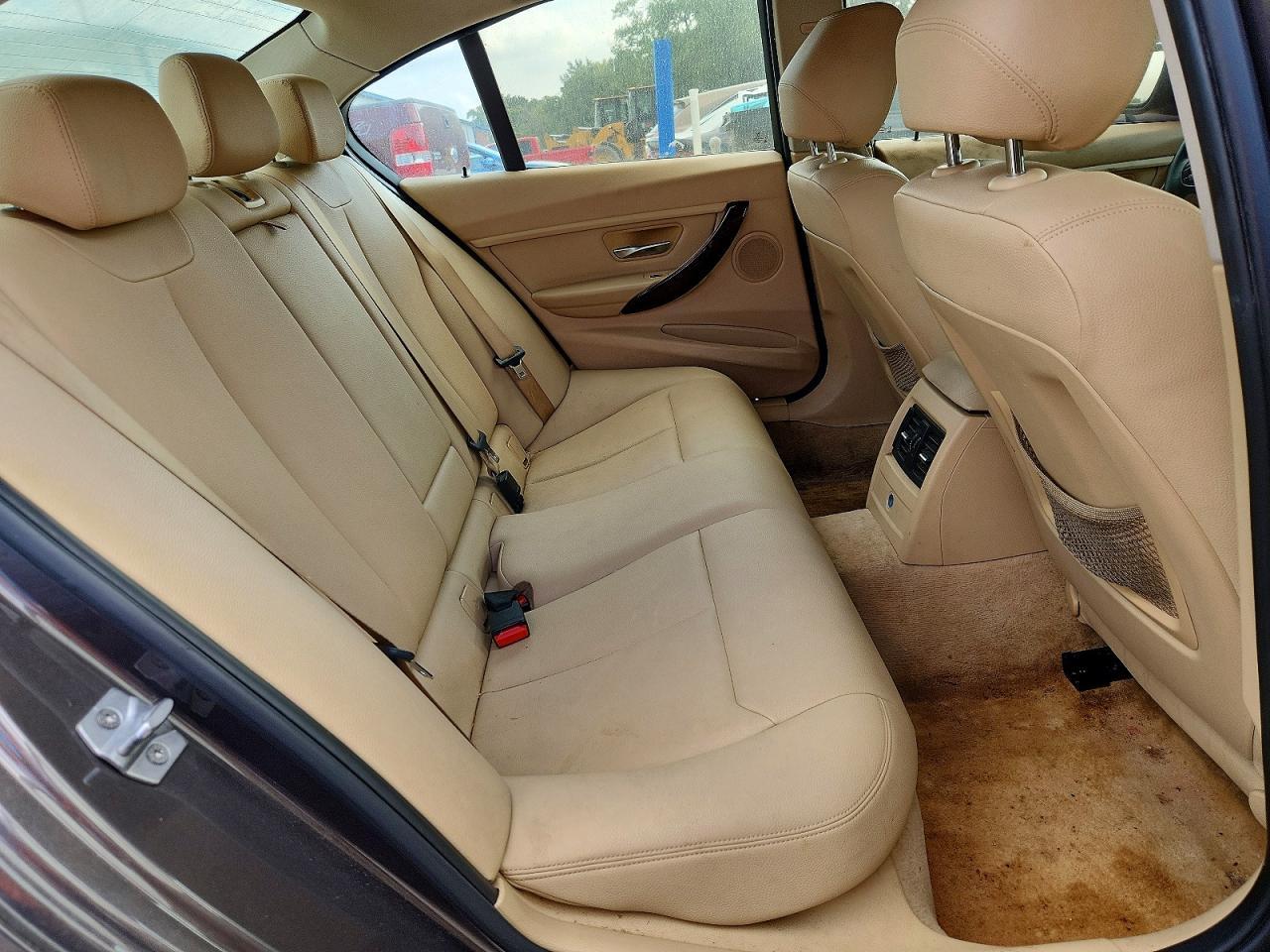 2014 BMW Seria 3 328i - zdjęcie 10