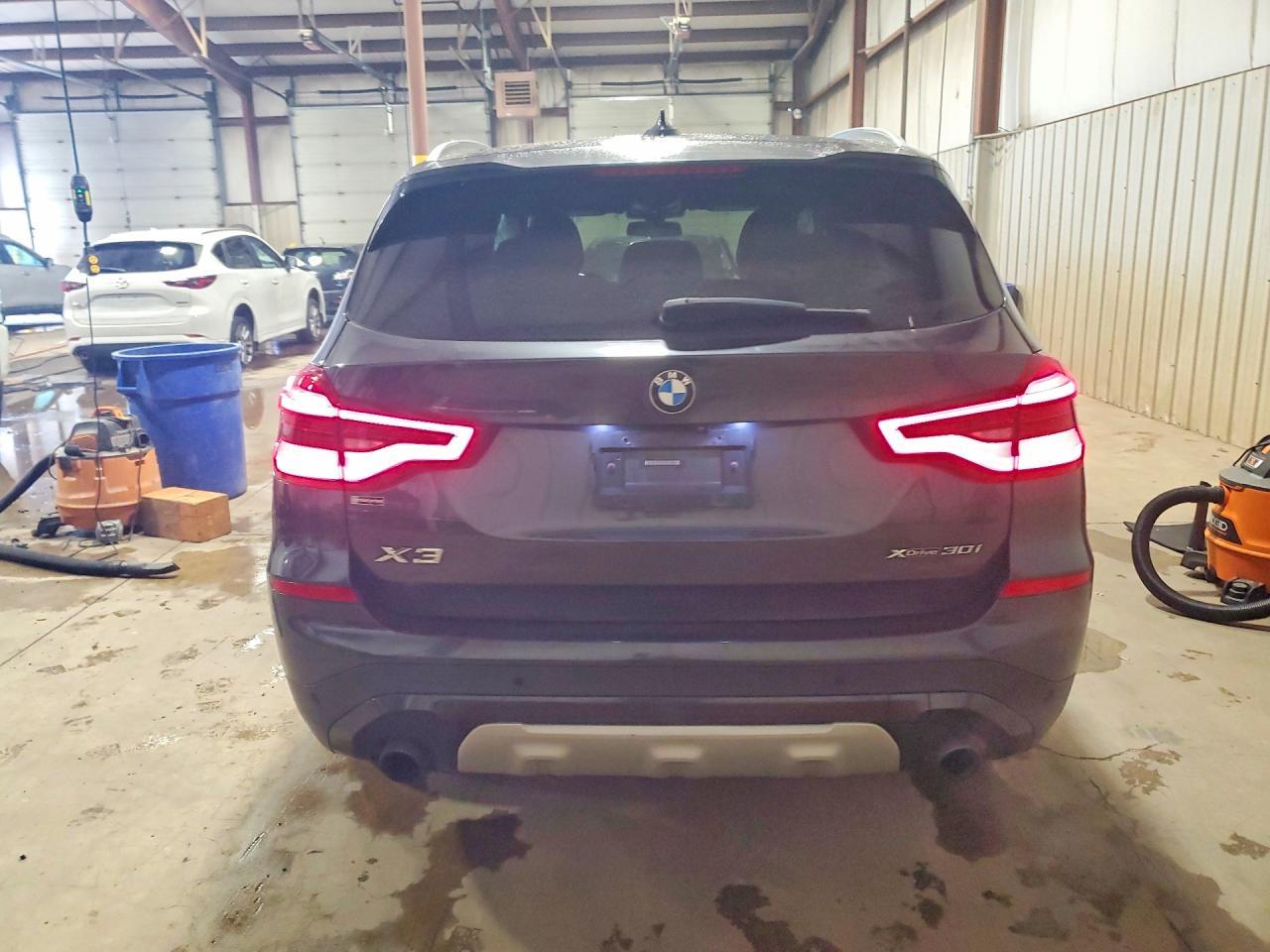 2021 BMW X3 xDrive30I - zdjęcie 6