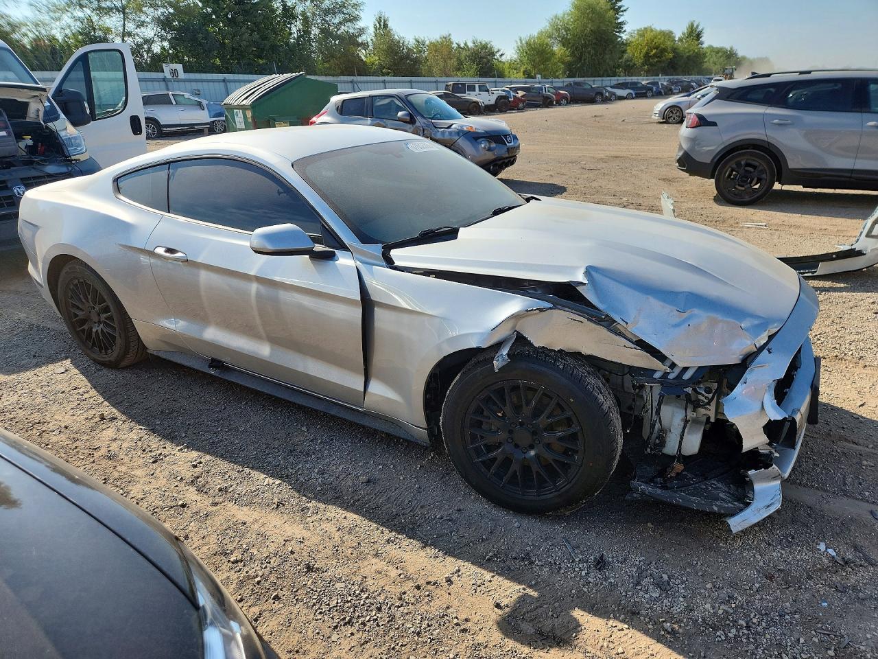 2016 Ford Mustang - zdjęcie 4