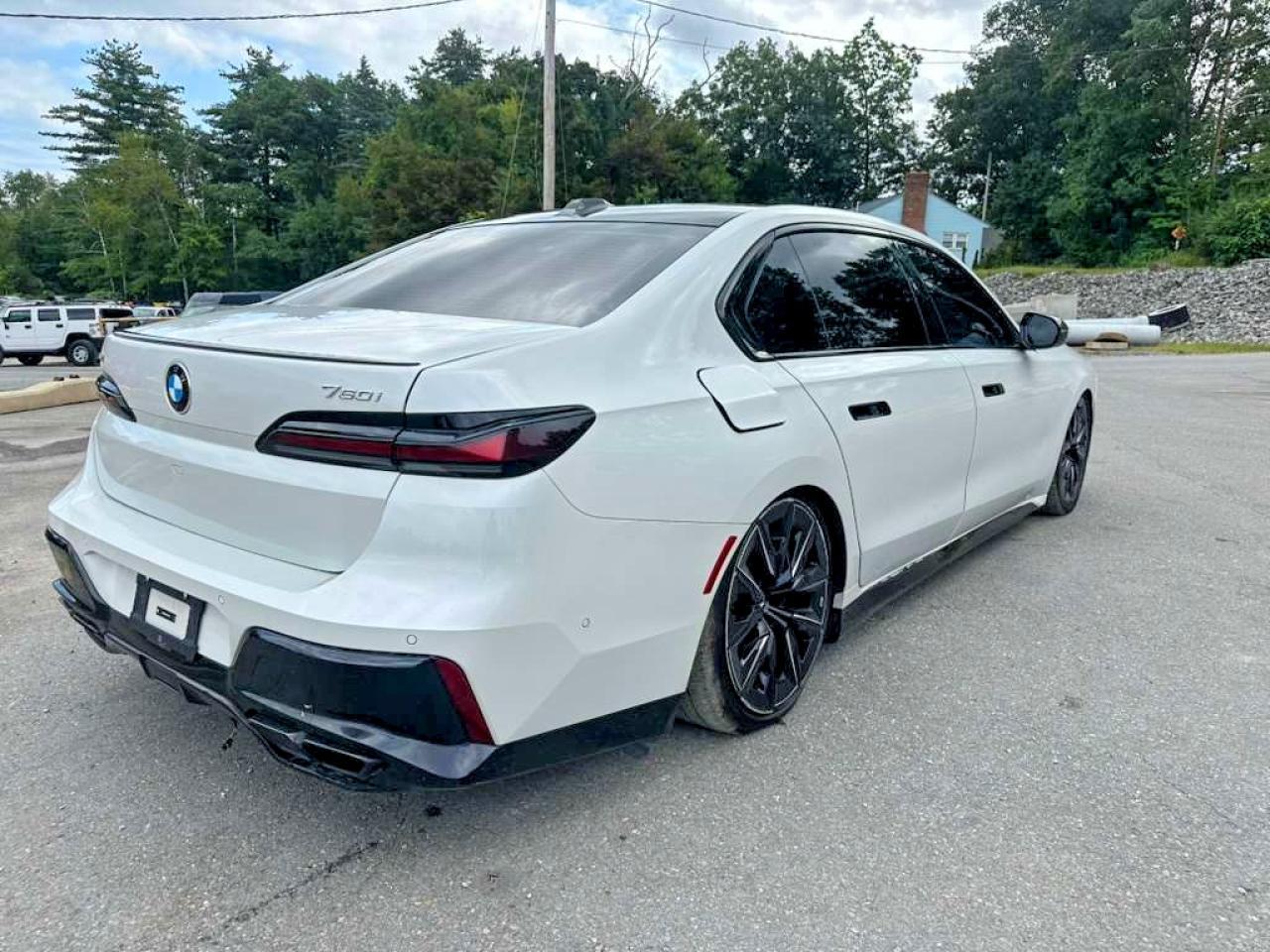 2024 BMW 760 Xi - zdjęcie 3