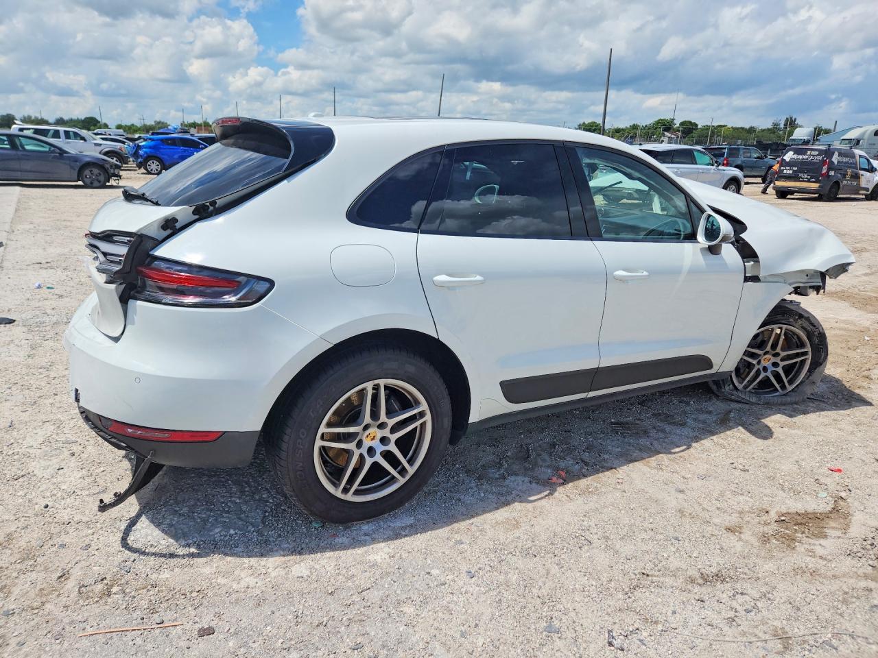 2021 Porsche Macan - zdjęcie 3