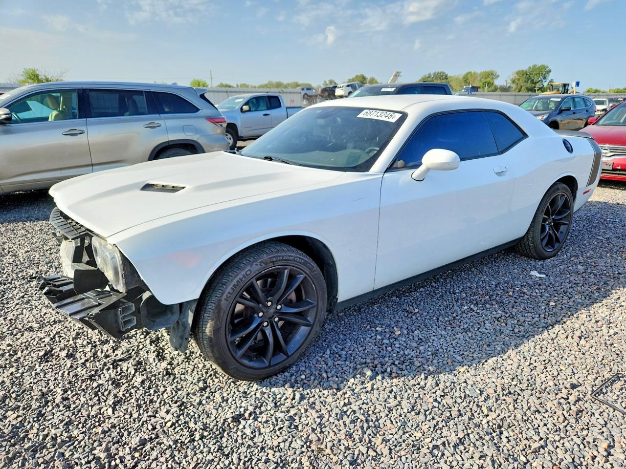 2016 Dodge Challenger Sxt - zdjęcie główne