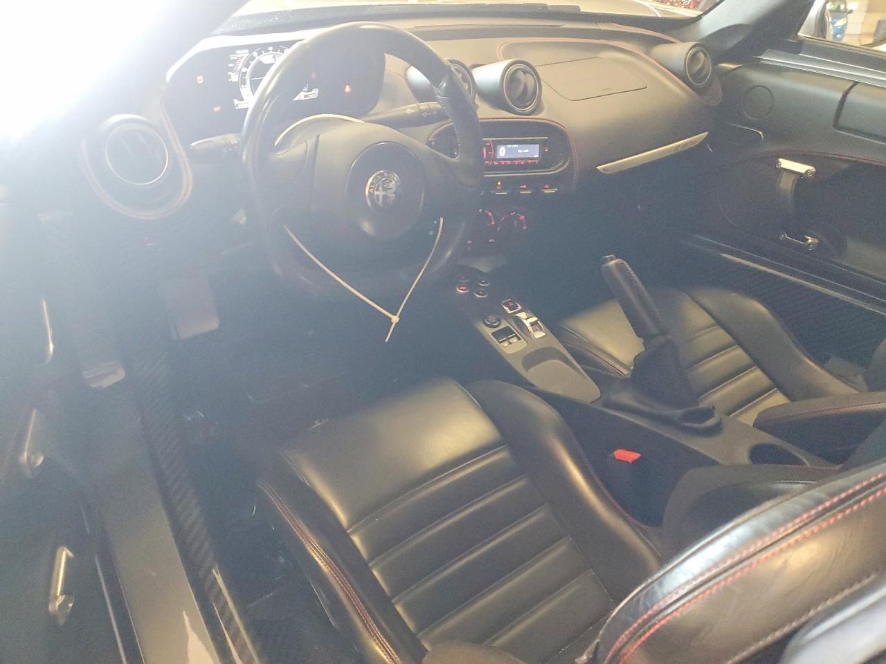 2017 Alfa Romeo 4C - zdjęcie 8