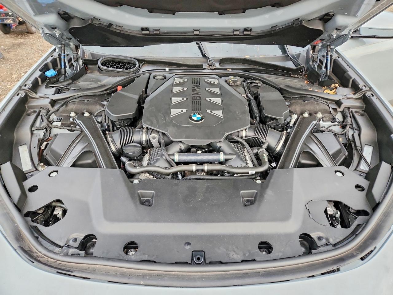 2023 BMW Seria 7 760i - zdjęcie 11