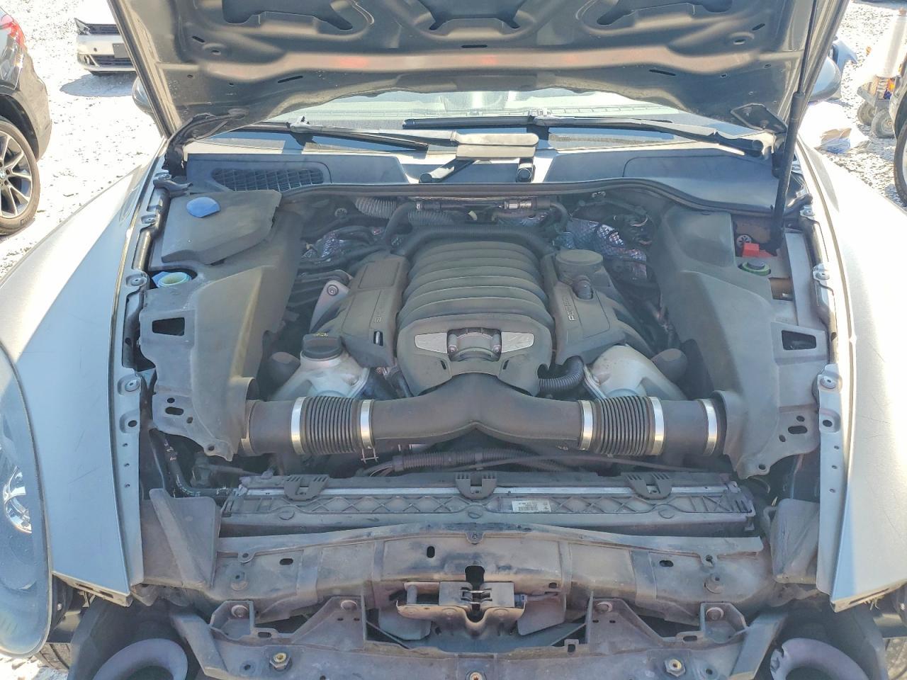 2014 Porsche Cayenne Gts - zdjęcie 12