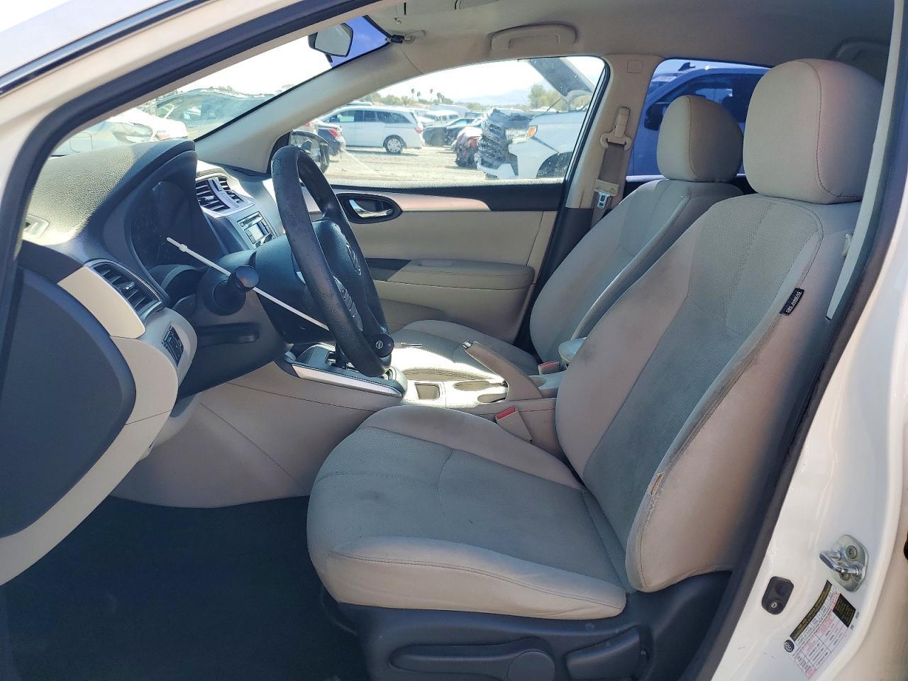 2016 Nissan Sentra S - zdjęcie 7
