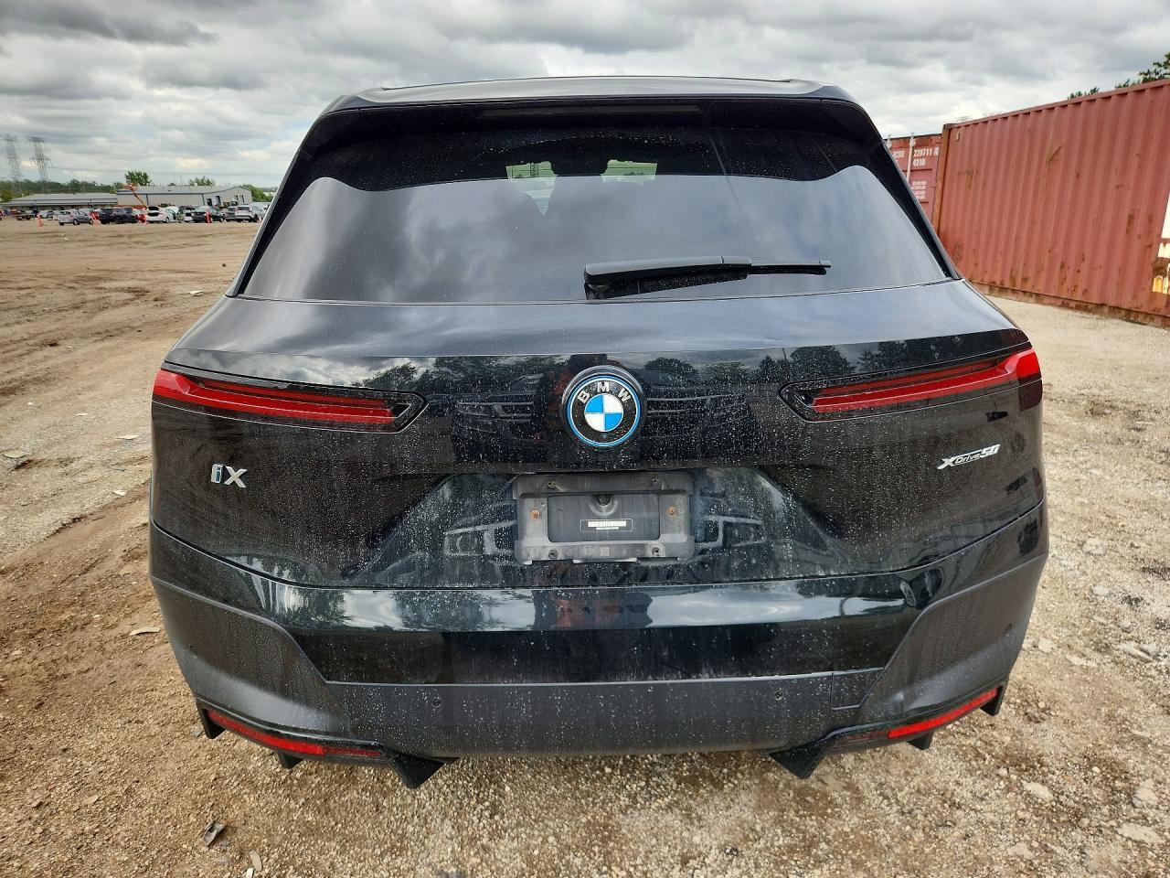 2022 BMW Ix xDrive50 - zdjęcie 6