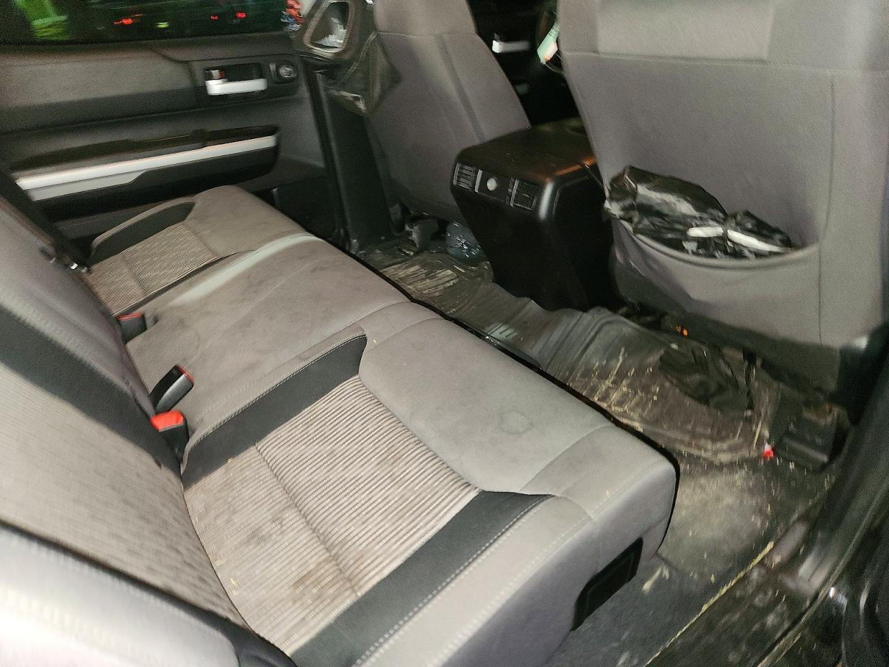 2016 Toyota Tundra Sr5 - zdjęcie 11