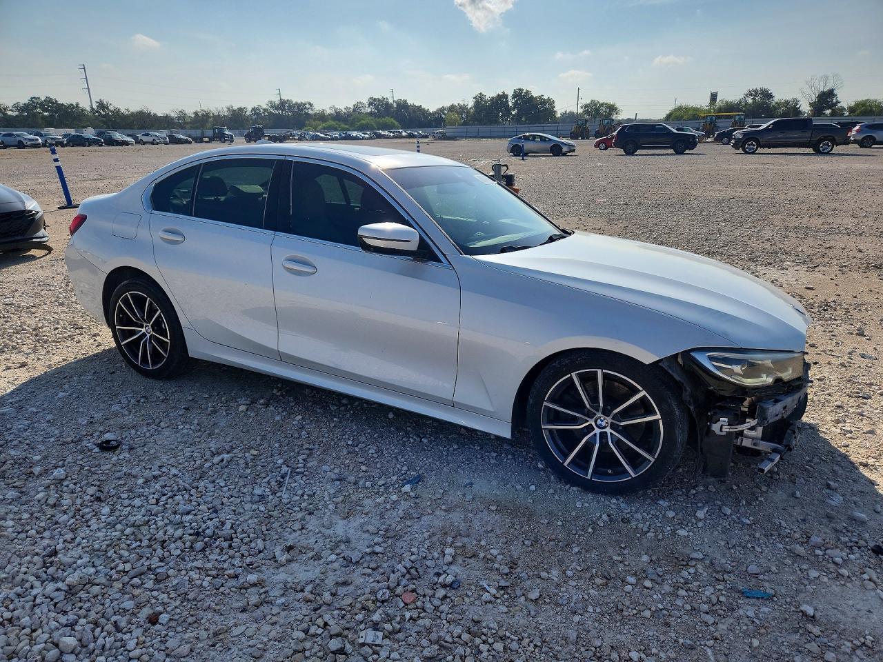 2021 BMW 330I - zdjęcie 4