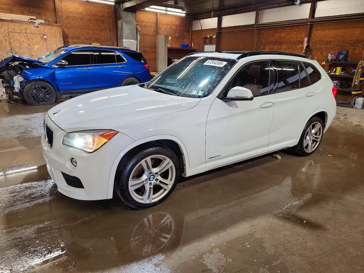 2015 BMW X1 xDrive28I - zdjęcie główne