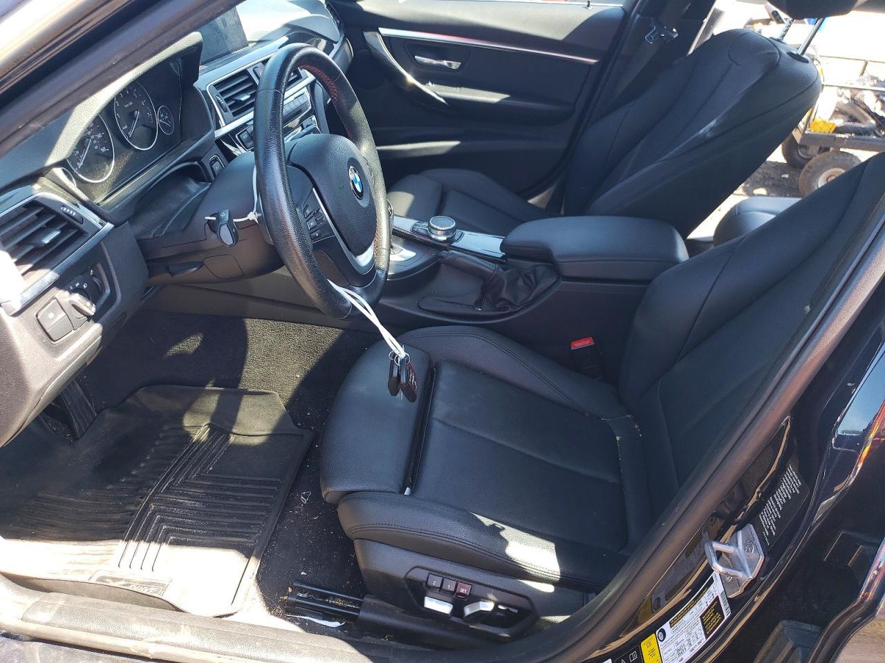 2017 BMW 330 Xi - zdjęcie 7