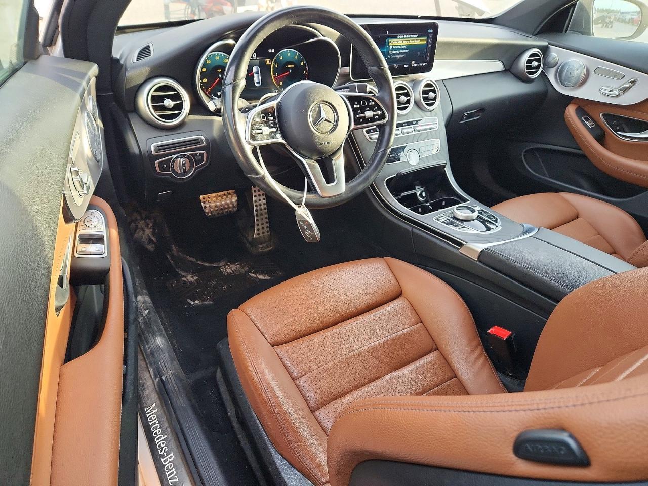 2021 Mercedes-Benz C 300 4Matic - zdjęcie 8