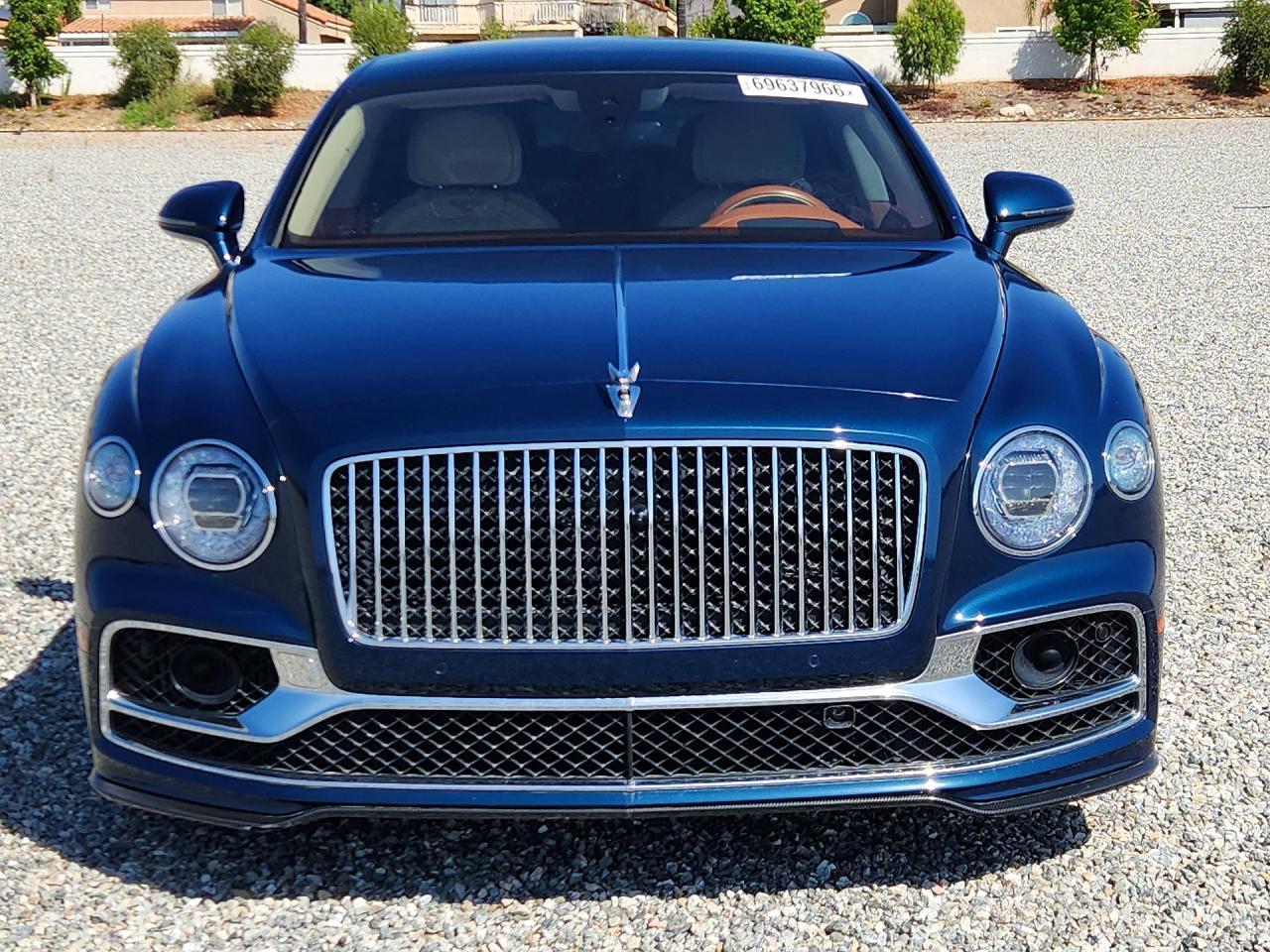 2022 Bentley Flying Spur - zdjęcie 5