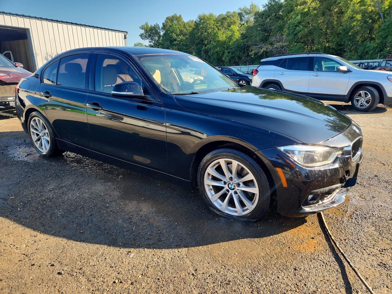 2018 BMW 320 I - zdjęcie 4