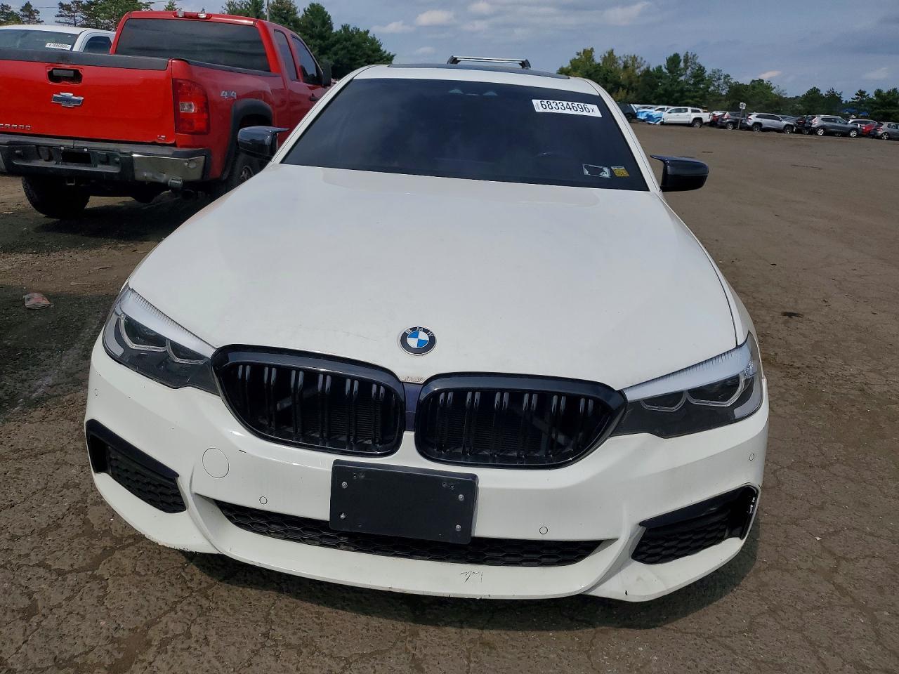 2018 BMW Seria 5 540i - zdjęcie 5